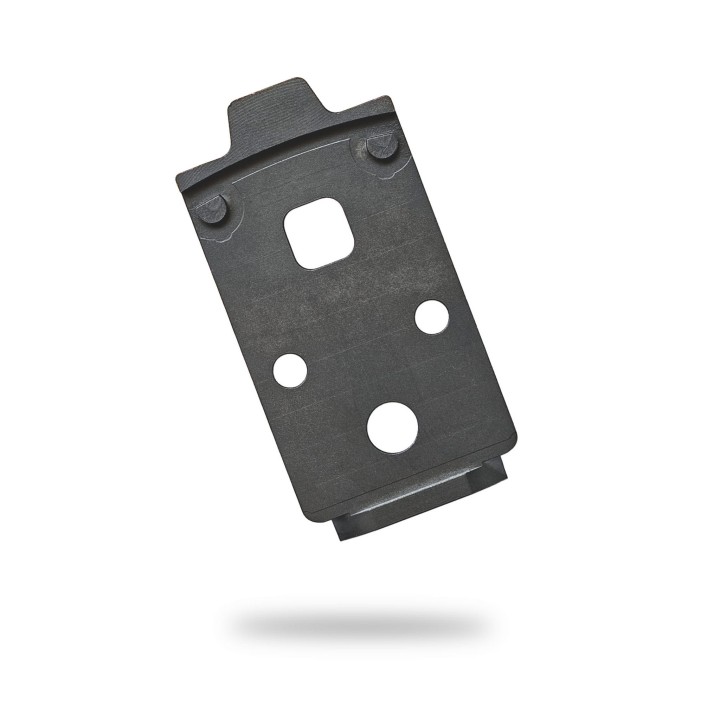 RMR-plate-01-hang.jpg